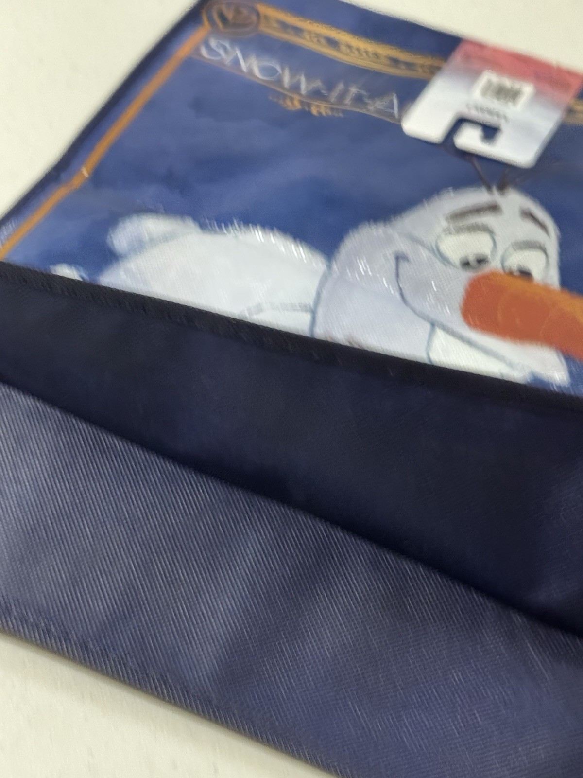 Disney Frozen Olaf "Snow-It-All" tote bag made of polypropylene 13X15X6 inches