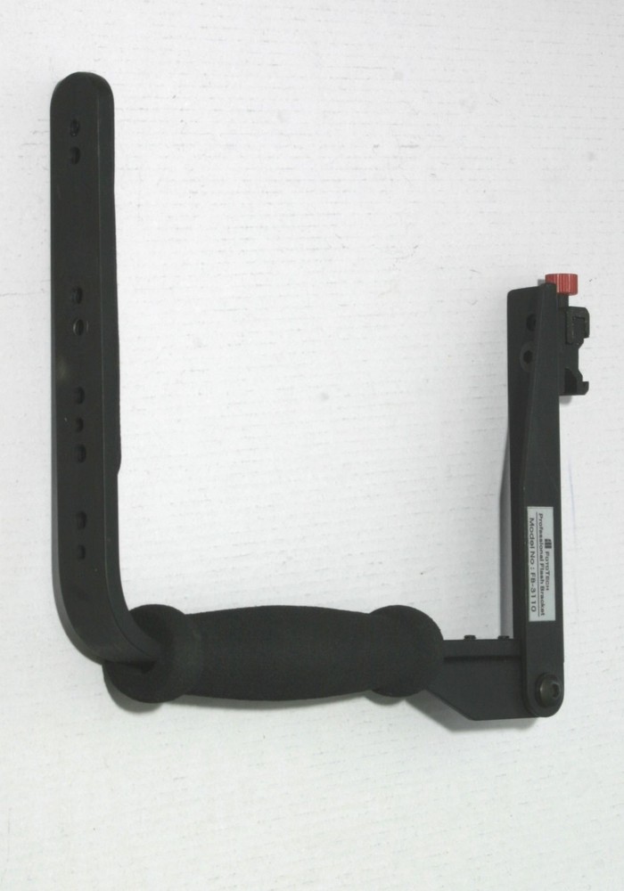 FotoTech Professional Flash Bracket Model No : FB-3110