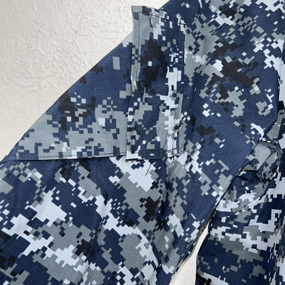 US Navy Working Parka Digital Camo Jacket Size Small X-Long