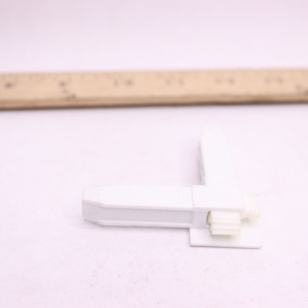 Screen Corner Plastic White USD570493S