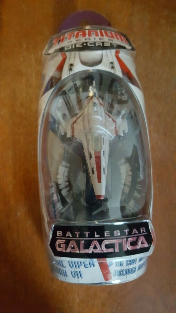 2007 Battlestar Galactica Titanium VIPER Mark VII MIP