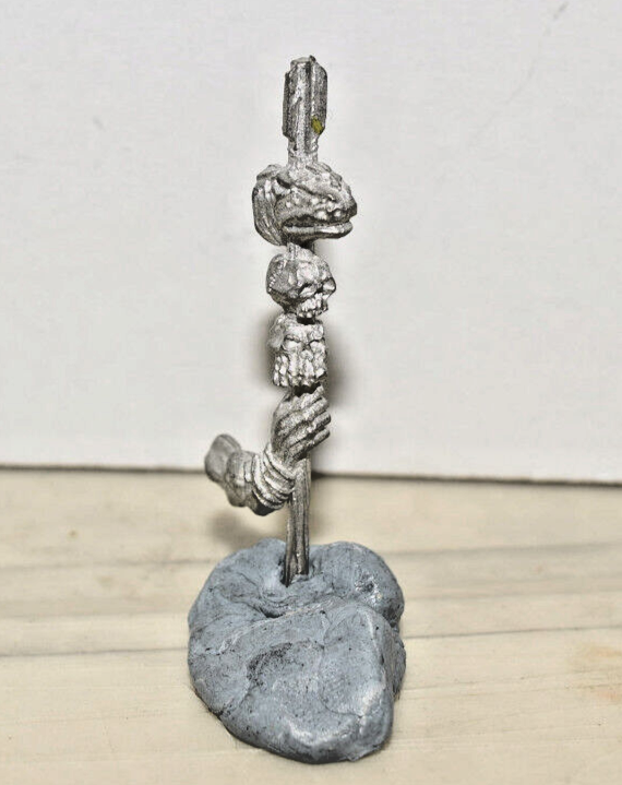 Warhammer Orc Boyz Banner Pole with Decapitated Lizardman Saurus Head (OOP)