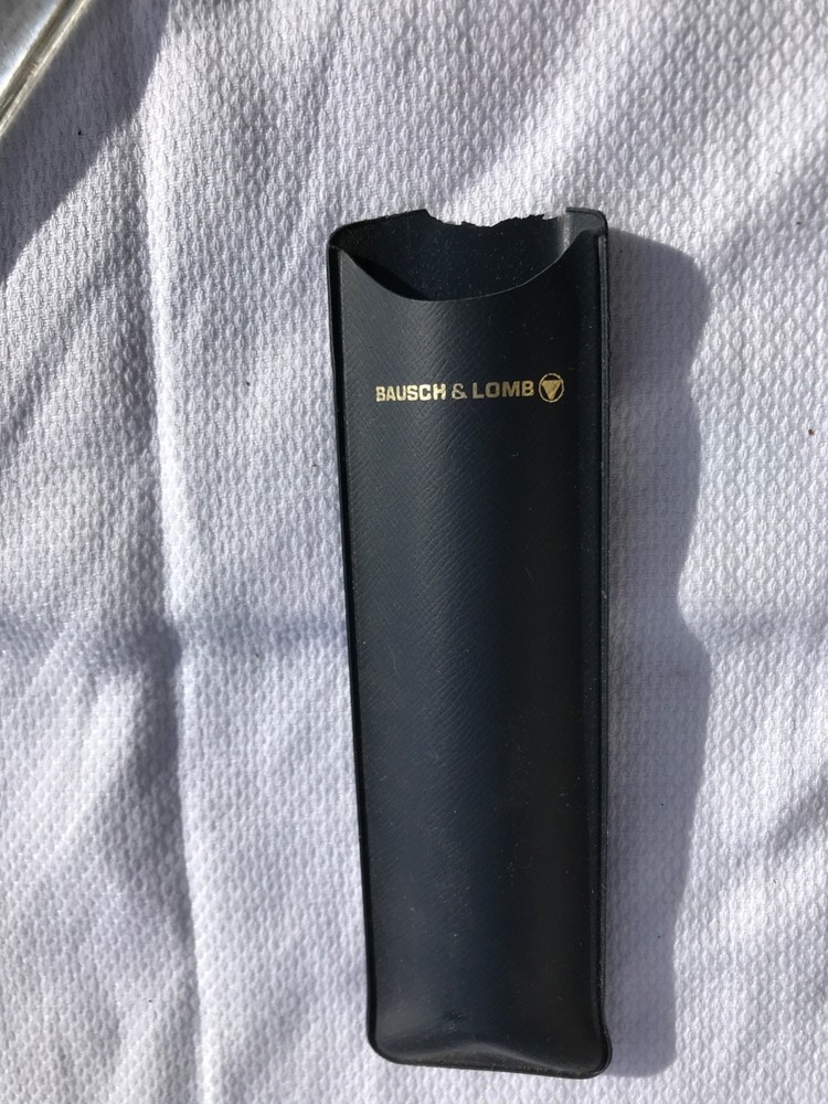 VINTAGE ? BAUSCH & LOMB MAGNIFIER BOOK READER
