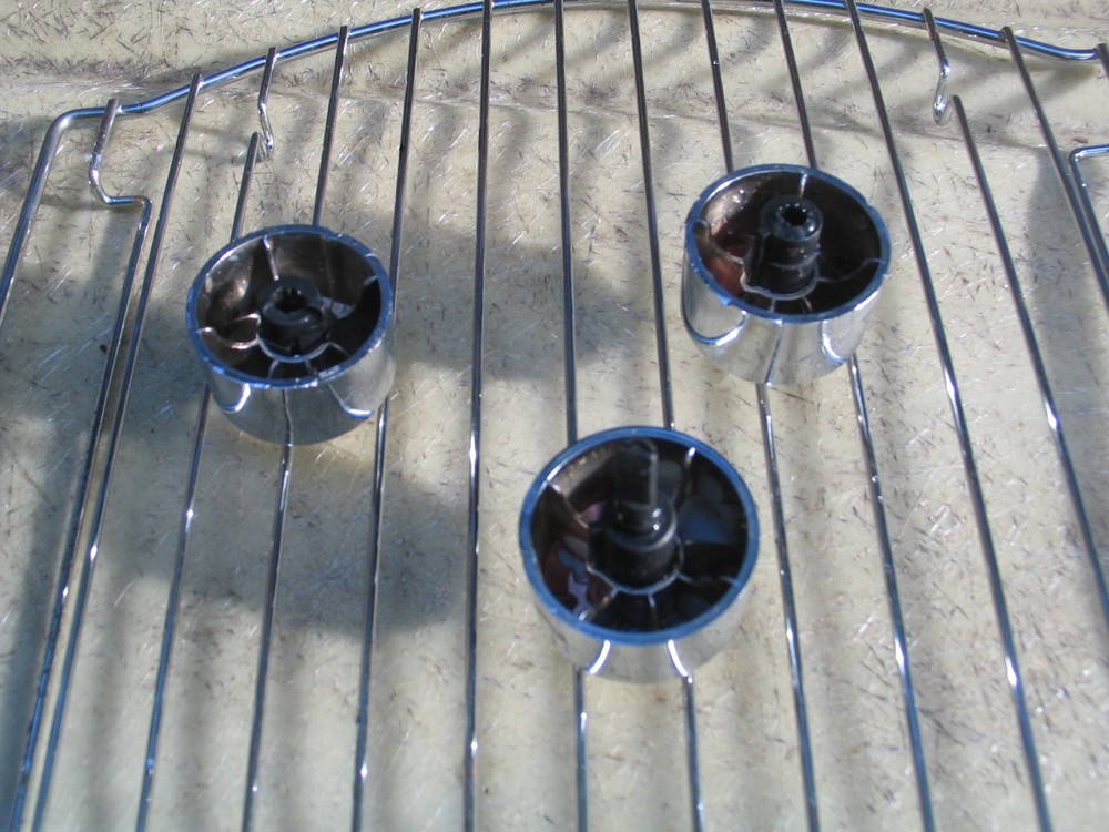 Oster Replacement Toaster Oven Knobs + Rack Model Oster TSSTTVDFL2 8X10"