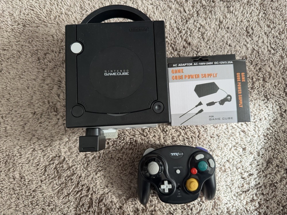 Nintendo GameCube Black Console DOL-001 / 1 Controller & Cords Bundle Tested