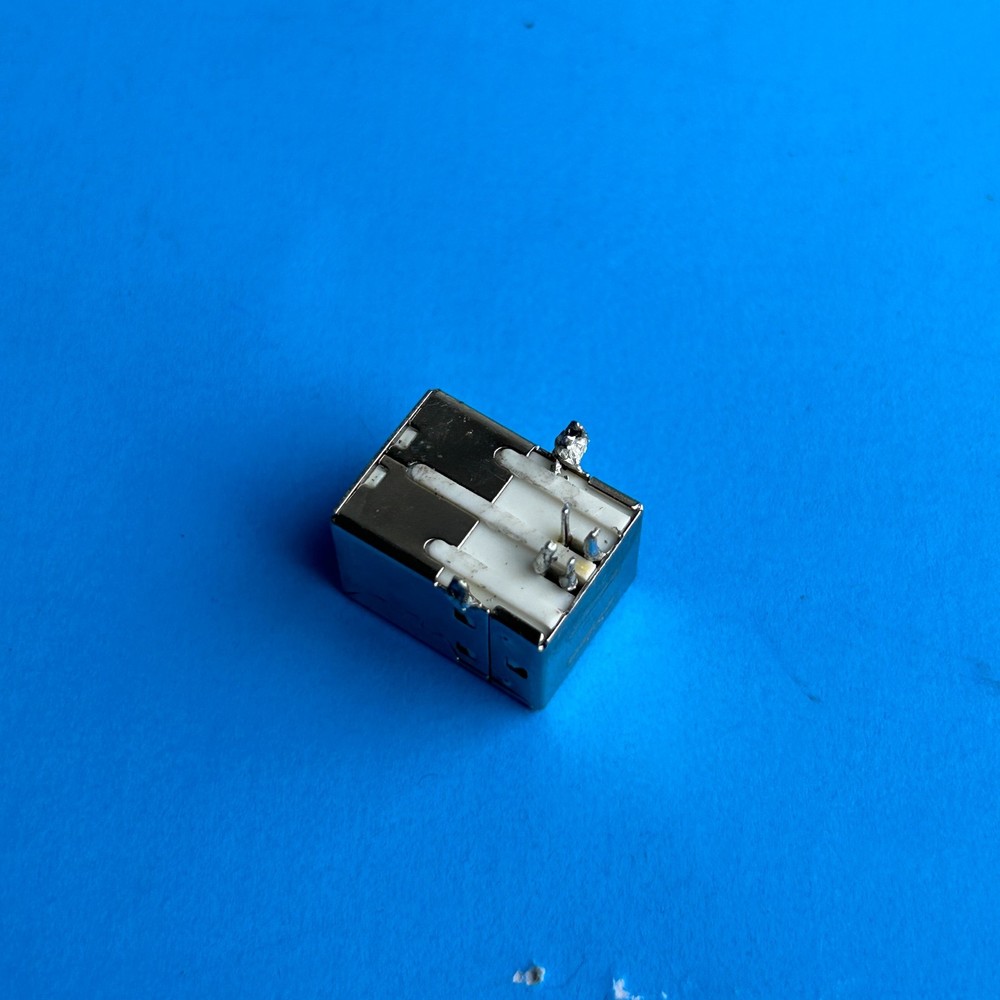 [FRS] Native Instruments MASCHINE MKI Used Part: USB Input/Output Socket