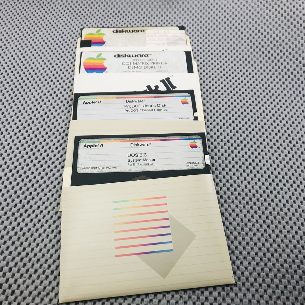 Vintage Apple II Software Diskware 1982  Dos 3.3 System Master - Pro DOS