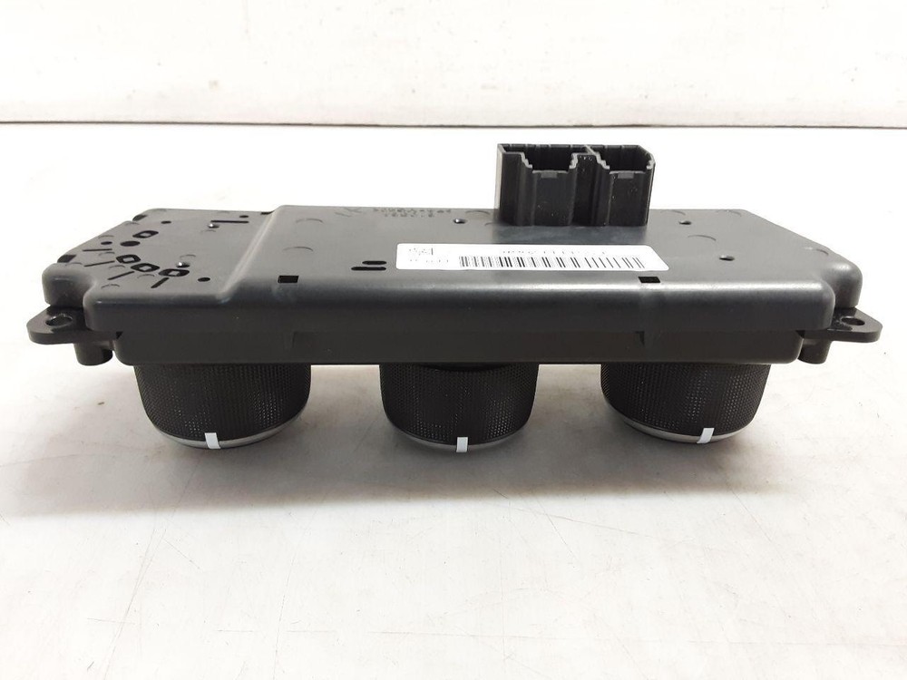 Used A/C Selector Switch fits: 2011 Jeep Wrangler w/automatic temperature contro