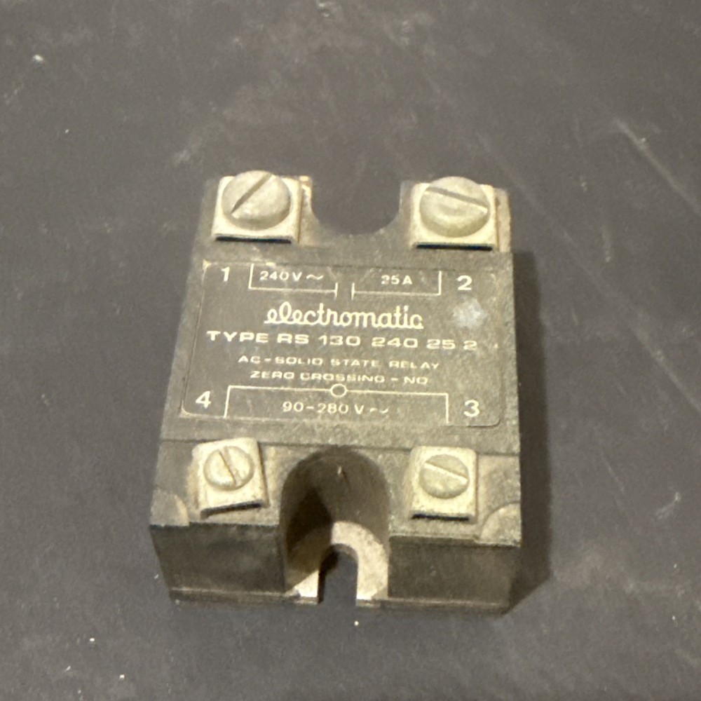 Electromatic Type RS 130 240 25 2 AC-Solid State Relay