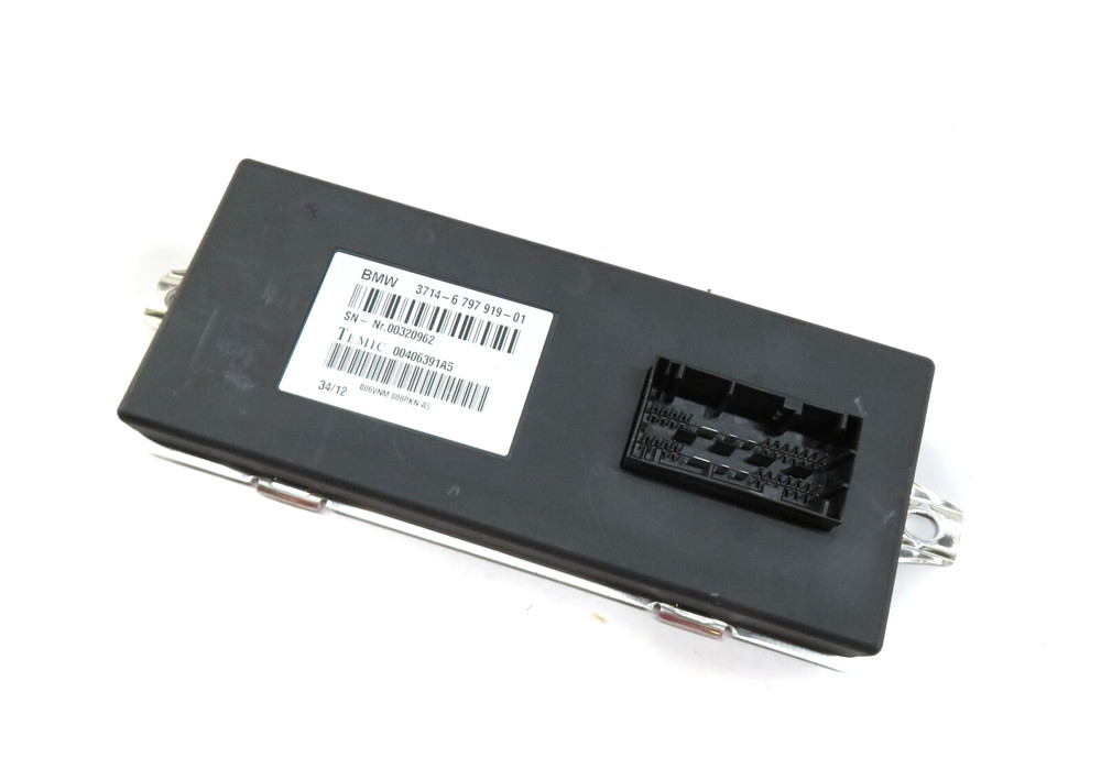 2012 BMW X5 (E70) DYNAMIC DRIVE SUSPENSION CONTROL MODULE 37146797919
