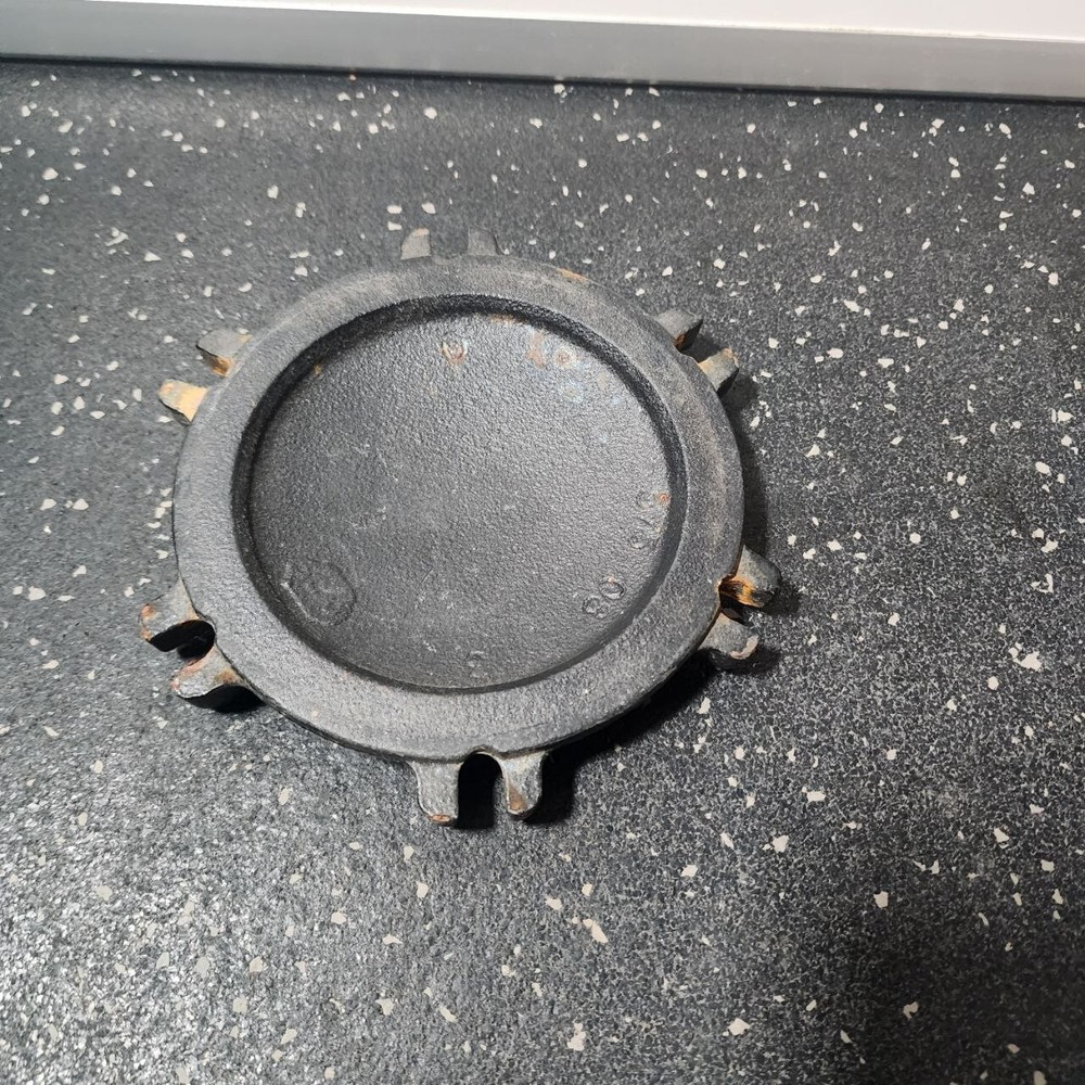 Sensus 1'' Cast Iron Bottom for Sensus SRII SR2 Water Meter Used