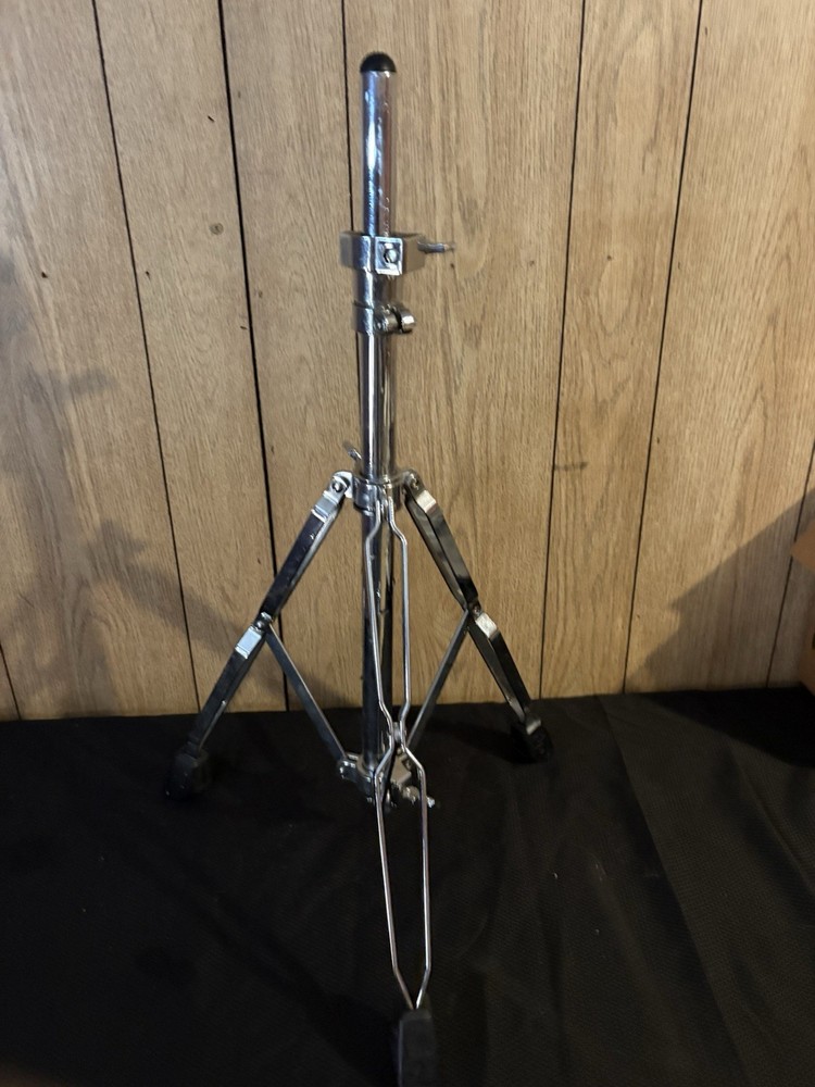 DW Heavy Dury Drum Stand