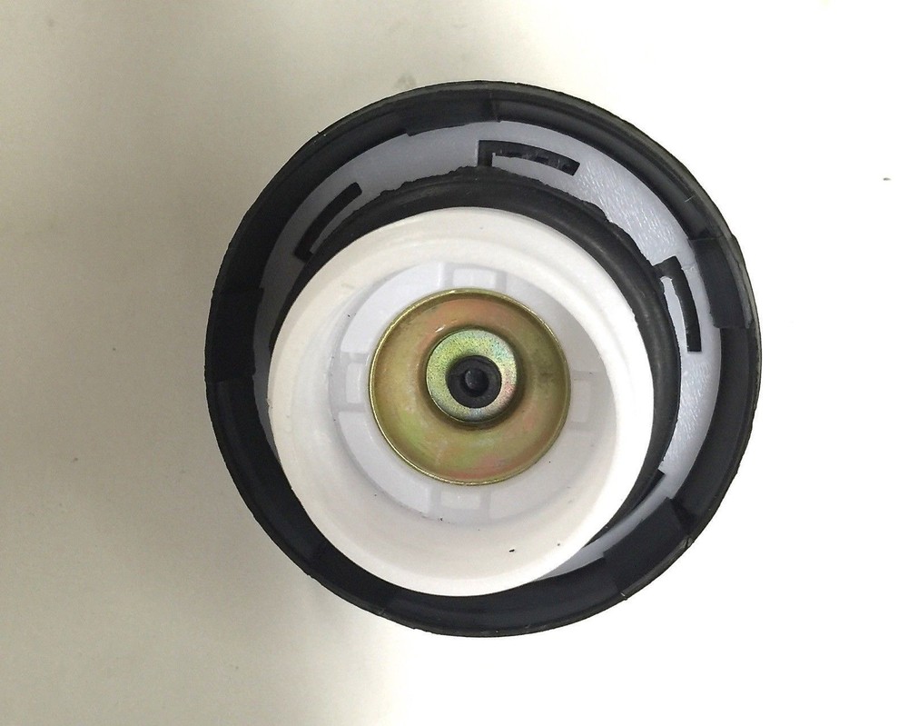 FUEL / GAS CAP SELF VENTING - SAMURAI/SIDEKICK/TRACKER '85-'95