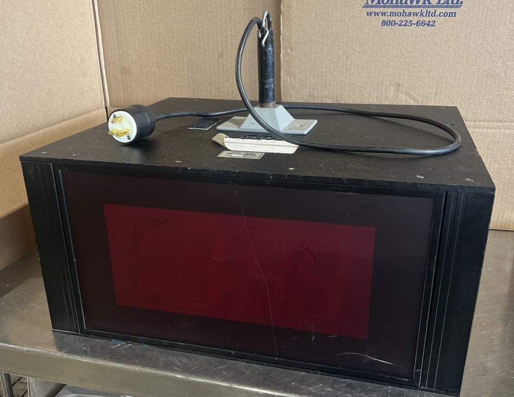 Visiplex TS5446 - Wireless Synchronized Digital Clock Used Surplus