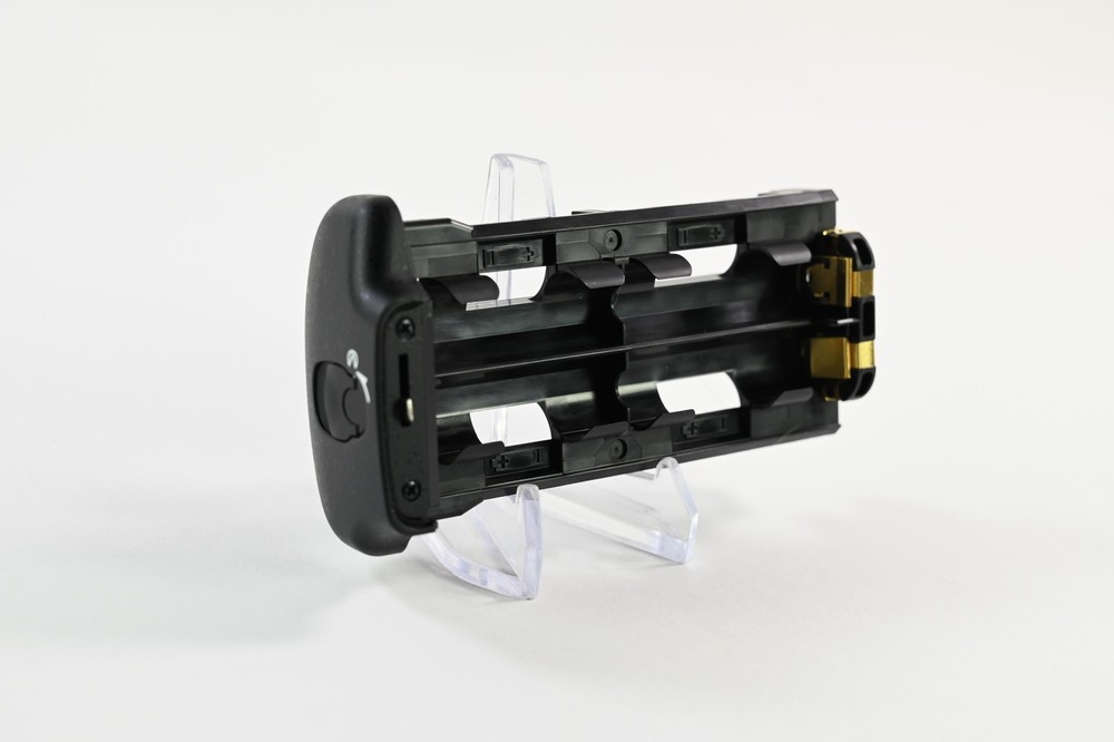 Nikon MS-D10 AA Battery Holder #G308