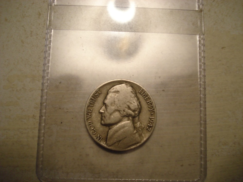 (1) 1942-D JEFFERSON NICKEL  READ DESCRIPTION