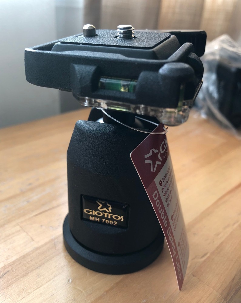 Giottos MH7002 Ballhead with MH630 Quick Release Platform