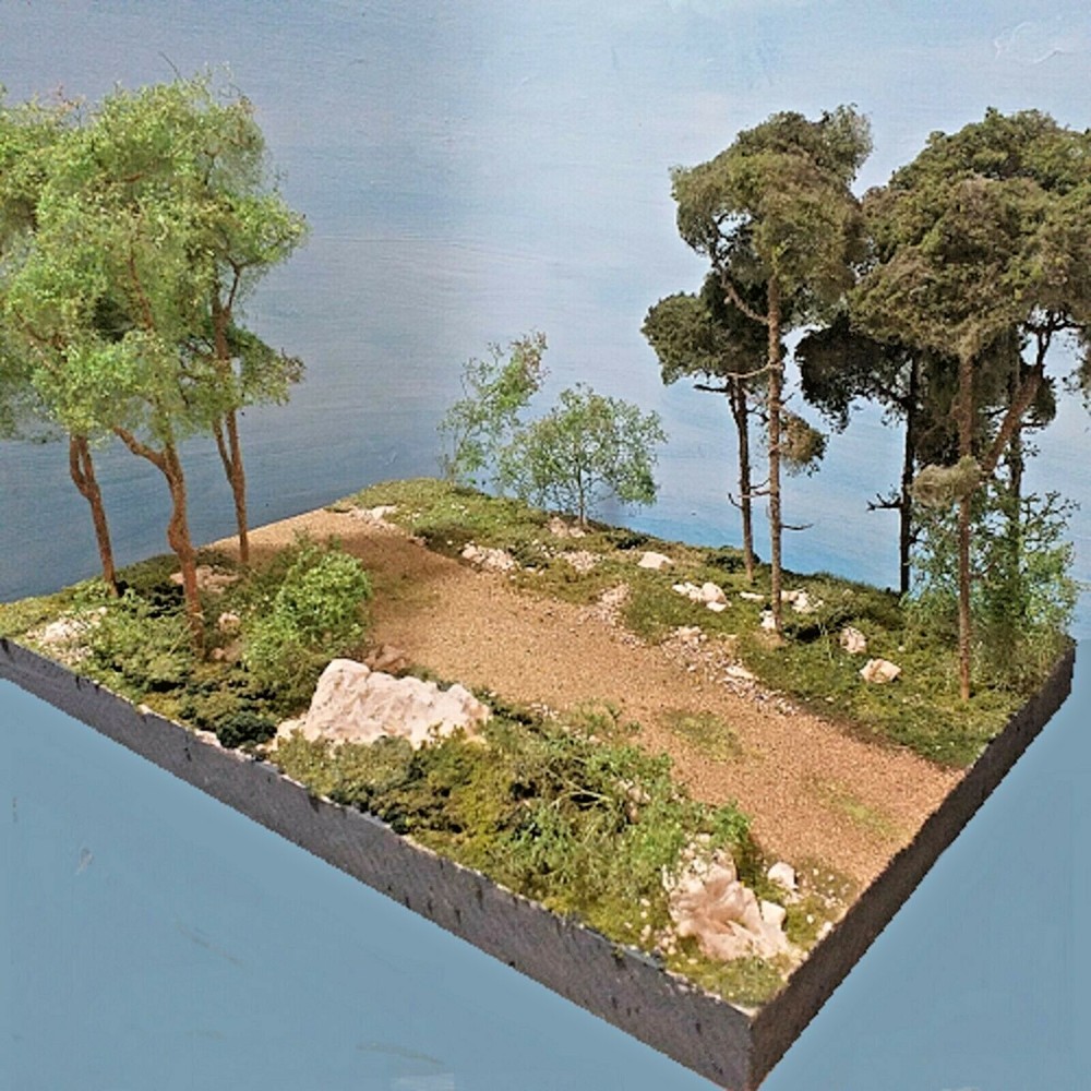 Pine and Deciduous Trees Diorama, 1/32 to 1/87 Scale