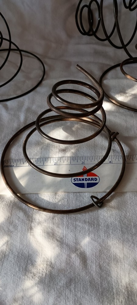 Vintage 18 Tornado Springs 3" in