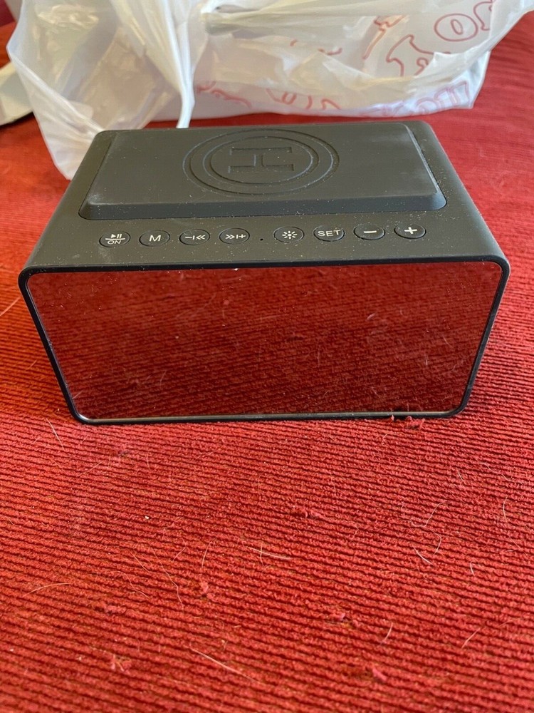 alarm clock speaker with wireless charging