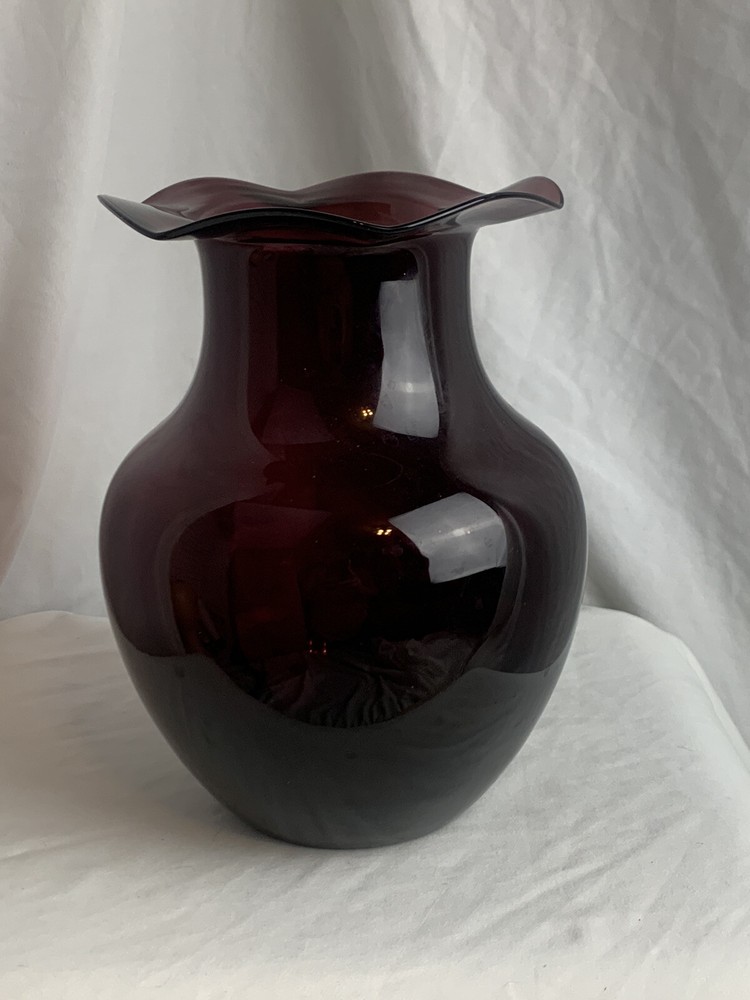 AAC Deep Purple Plum Ruffle Top Vase