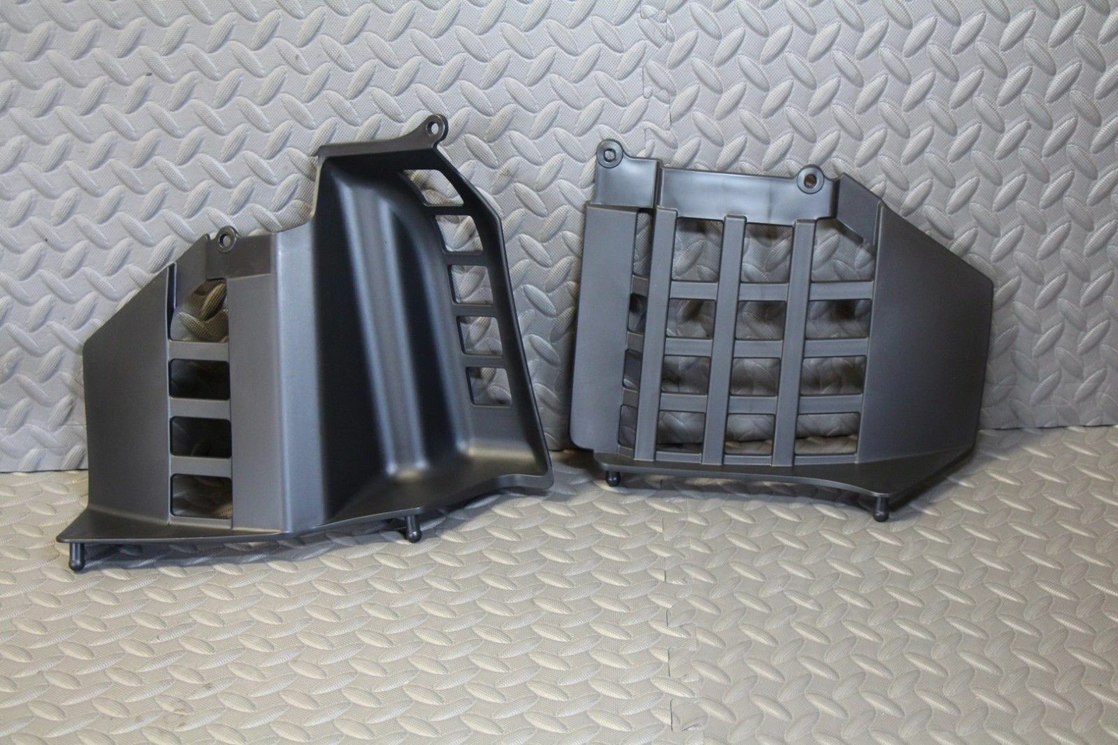 NEW Black Heel Guards footrest Yamaha Banshee left + right nerf bars plastics