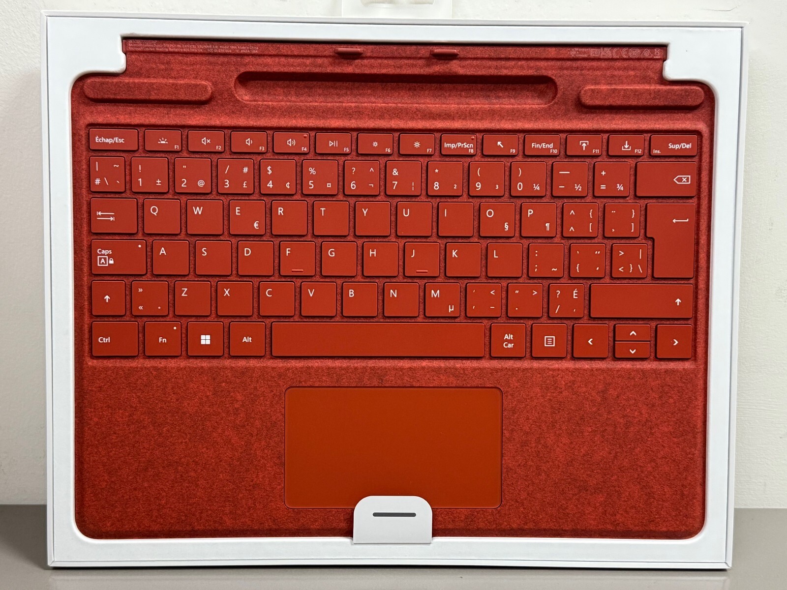 Sealed Microsoft Surface Keyboard Poppy Red English French Bilingual 8XA-00022