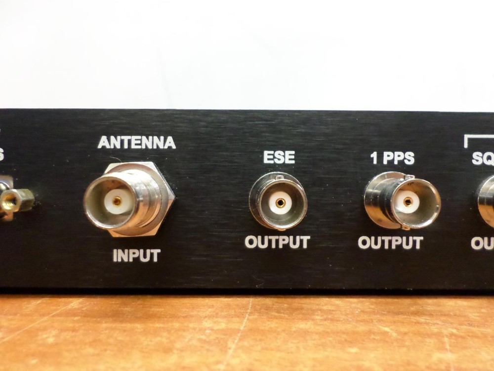 ESE ES-110 GPS Based Frequency Standard Generator