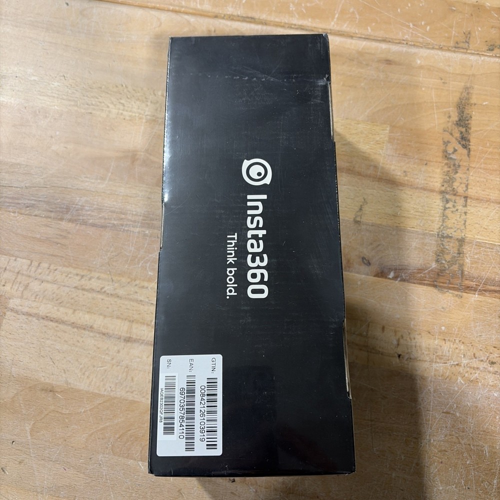 Insta360 Flow Creator Kit Axis Gimbal Stabilizer for Smartphones