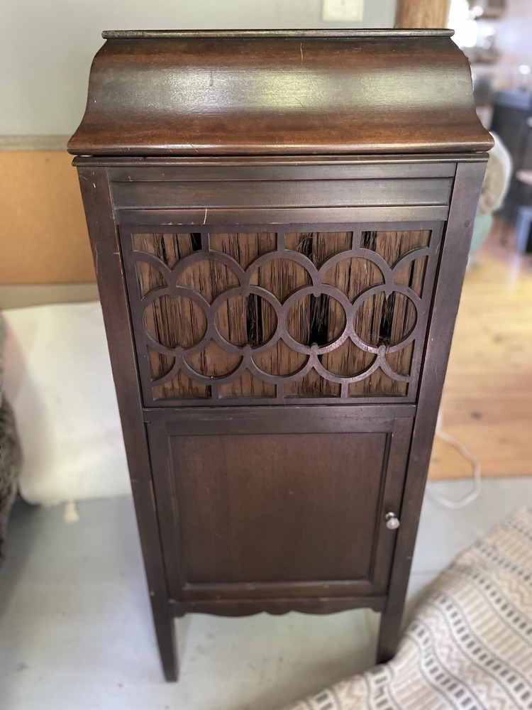 Antique Edison Disc Phonograph