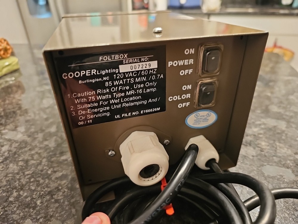 Cooper FOLTBOX fiber Optic. Power Source