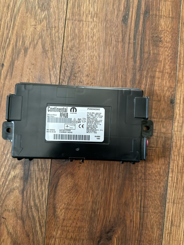 Genuine Mopar Hub Receiver 68283455AD