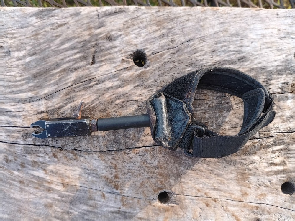 archery trigger release used