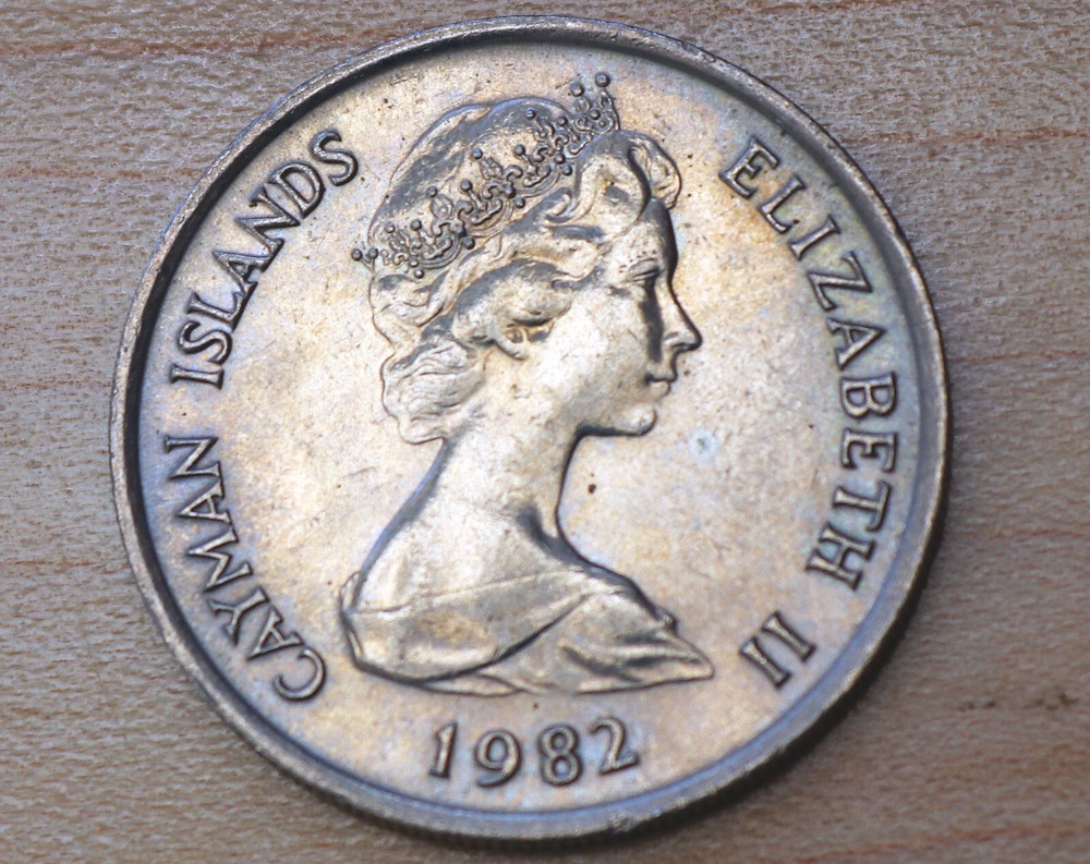 1982 Cayman Islands 25 Cents Sailing Ship