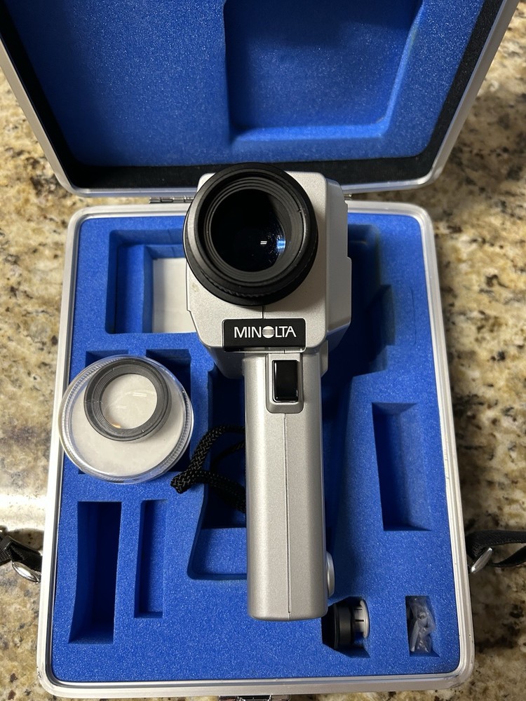 Minolta Luminance Meter LS-100 Flash Unit with Case and Accessories
