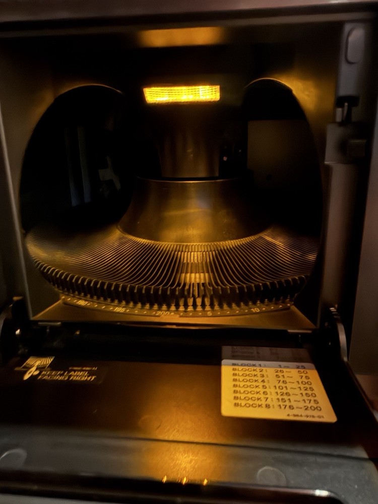 SONY CDP-CX200 Compact Disk MEGA STORAGE 200 CD PLAYER REMOTE MANUAL TESTED