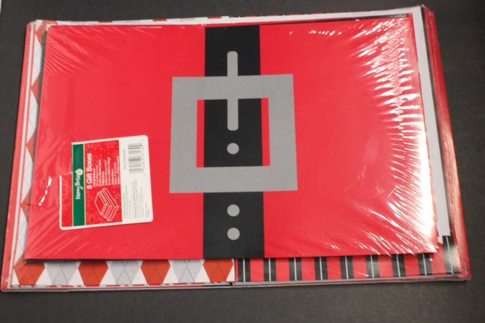 8 pack CHRISTMAS Assorted Size Gift Wrap Packaging Boxes - 8 Pack