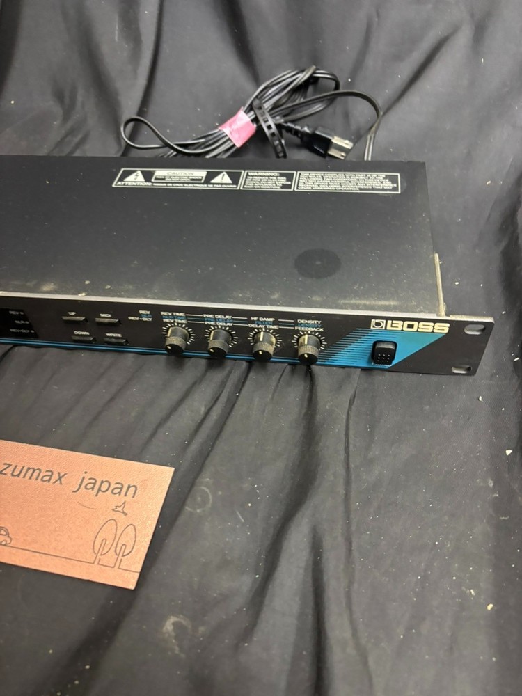 BOSS RV-70 Digital Reverb Processor Rack Effects Unit Tested Working