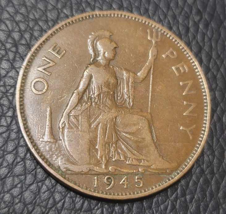 1945 Great Britain One Penny Coin