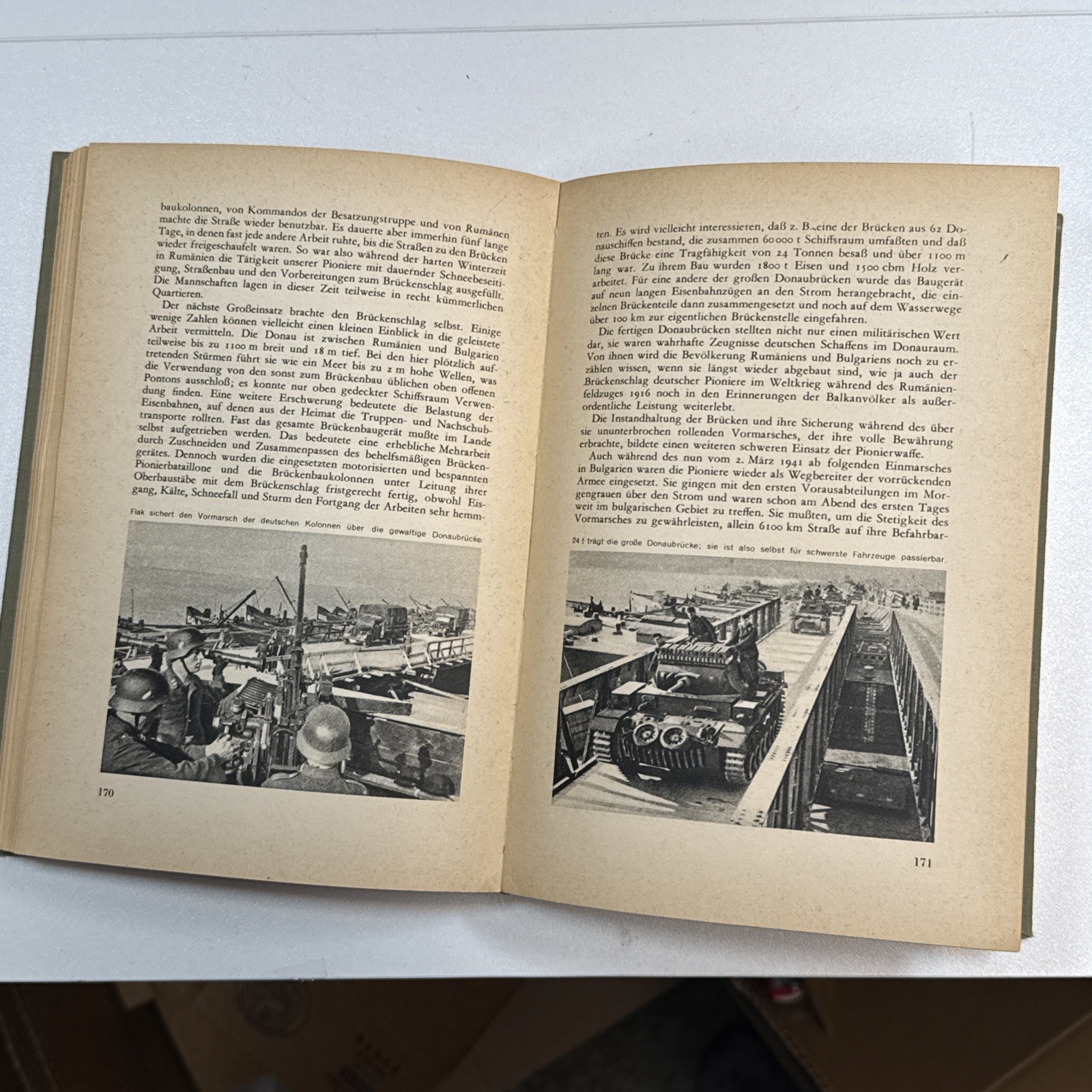 Die Wehrmacht: Um die Freiheit Europas (1941) Original WWII Historical Book