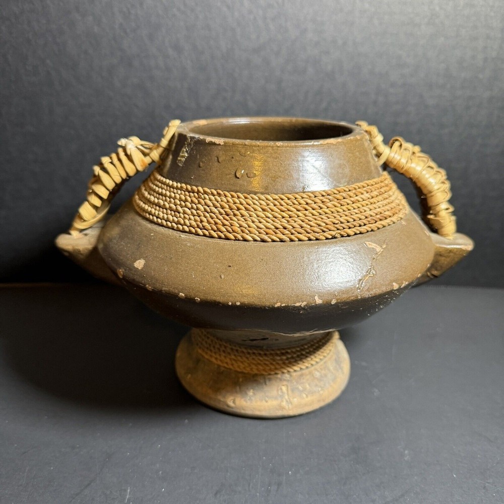 Flower Vase Pottery [Item 947]
