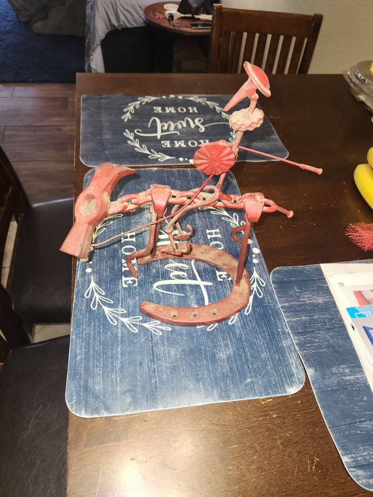 Horseshoe Folk Art
