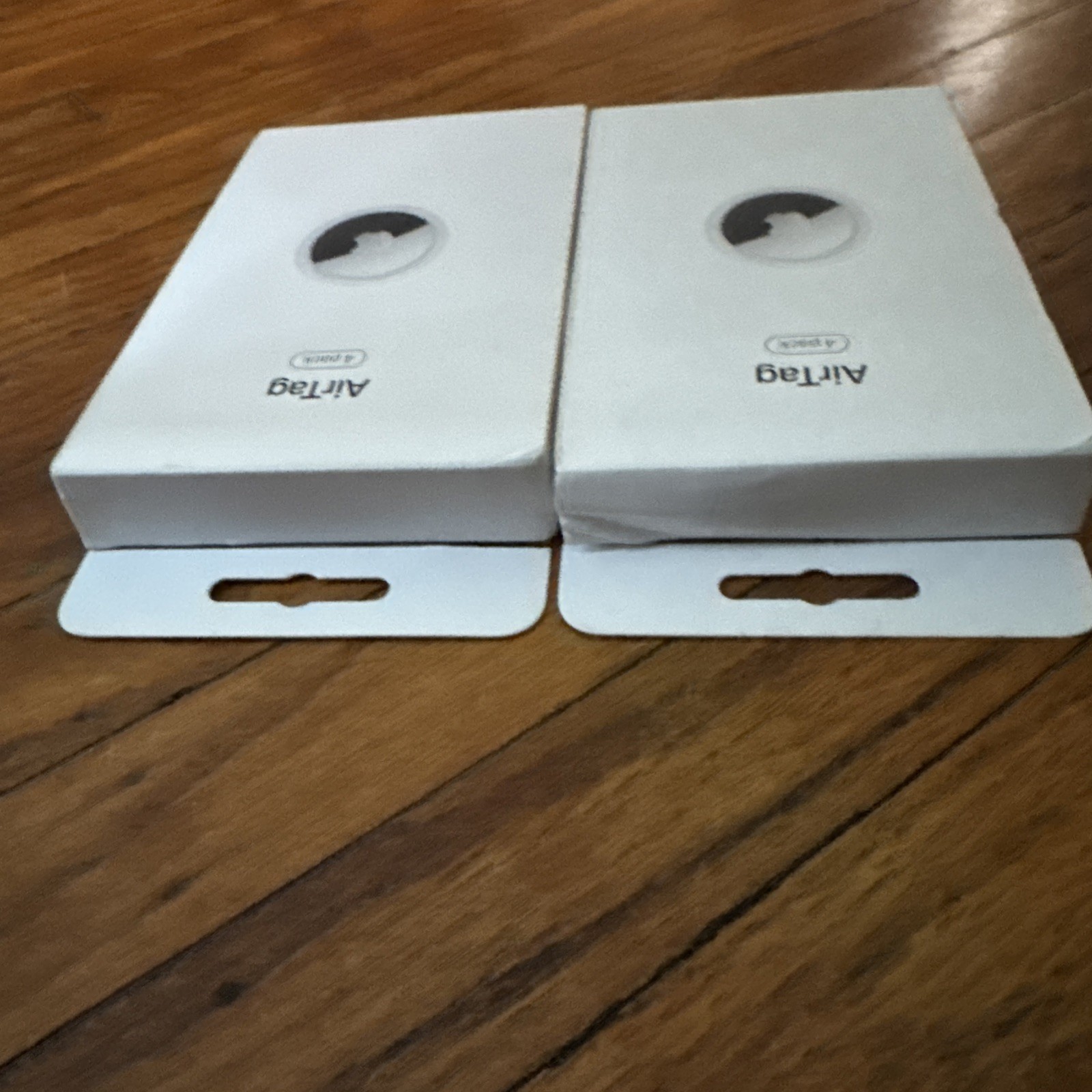 Apple AirTag Air Tag (4 Pack) - "Factory Sealed"