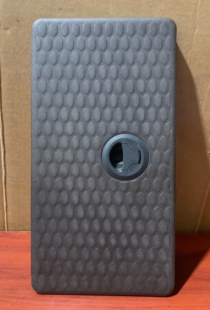 Rear Floor Storage Compartment and Lid