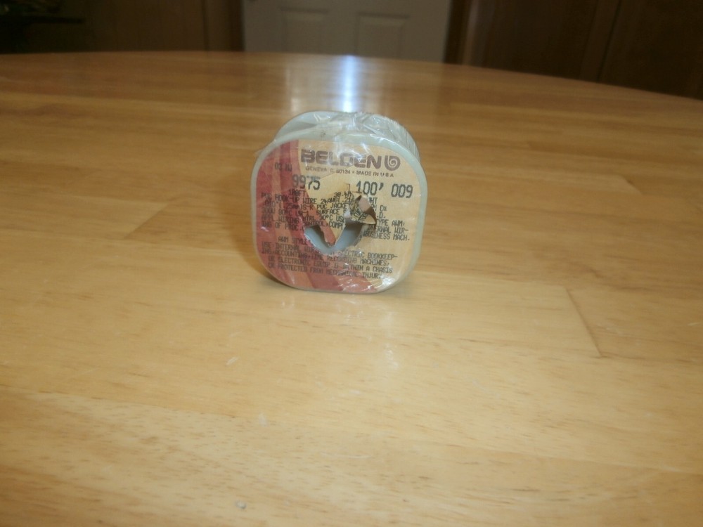 BELDEN 9975-100 FT WHITE 24 AWG HOOK UP WIRE SOLID,NOS
