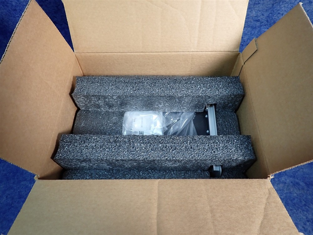 Crestron FT-TS600-BALUM FlipTop Touch Screen, Brushed Aluminum/Cable Cubby (E27)