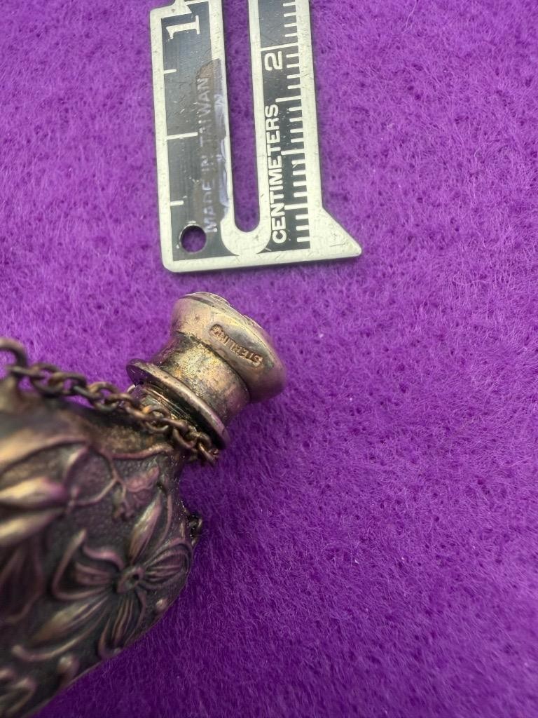 Beautiful Art Nouveau style Sterling Silver Perfume Bottle Pendant Floral