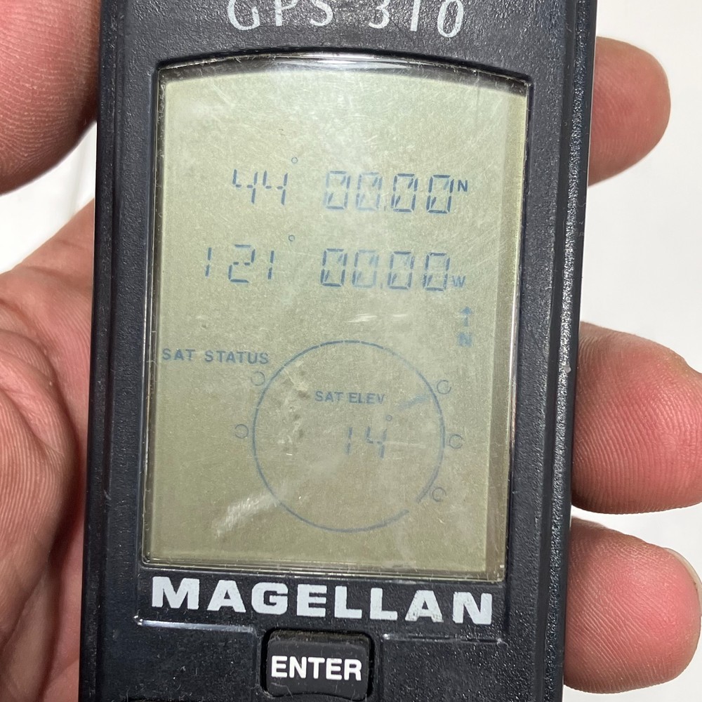Magellan GPS 310 Handheld GPS Portable Receiver Working!