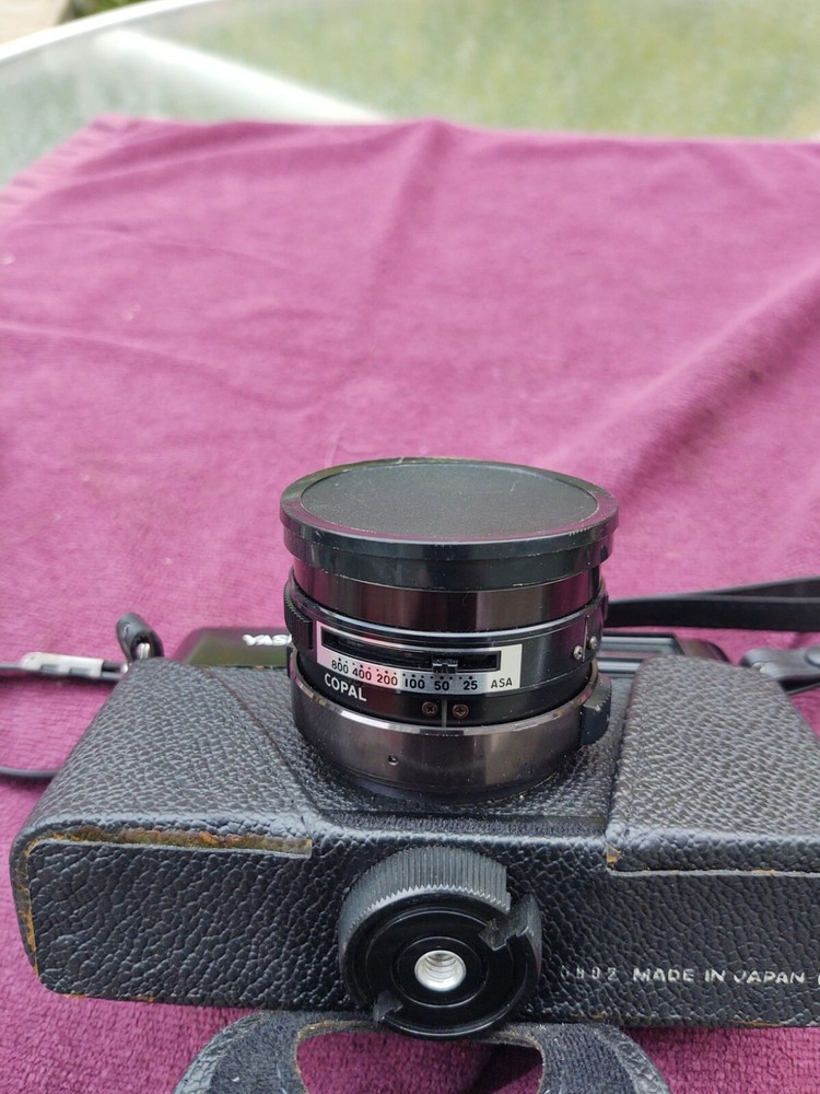 YASHICA MG 1 ,45 MM IN CASE