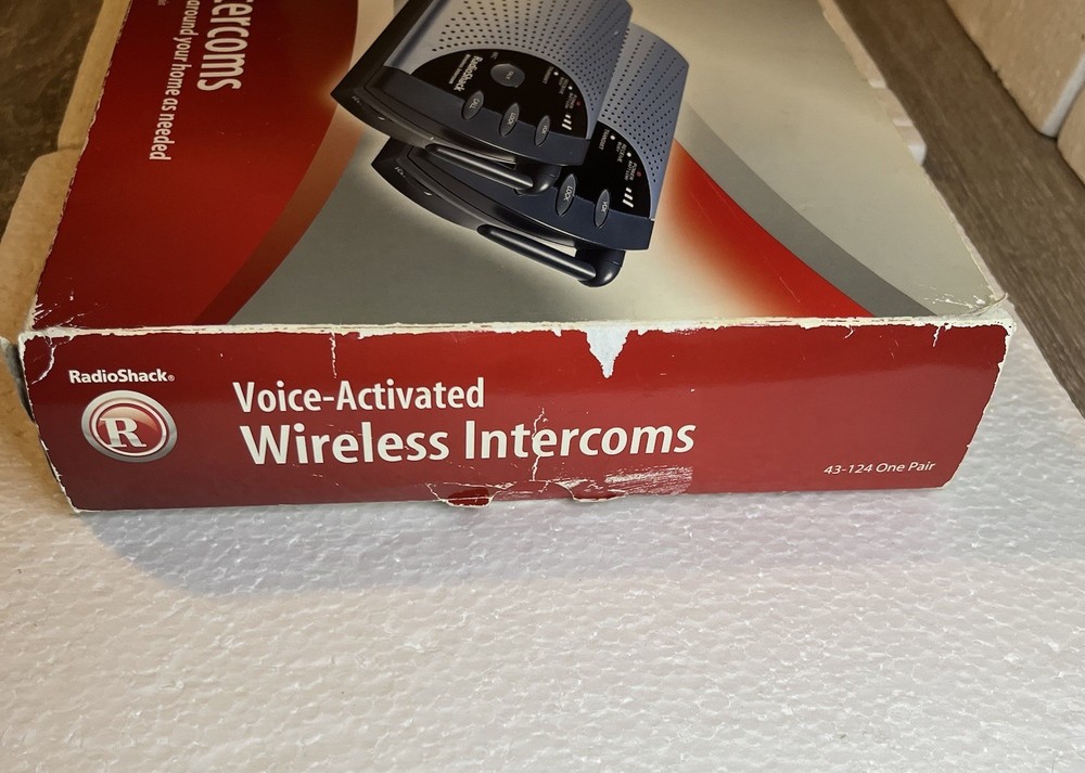 RadioShack 900MHz Wireless Intercom System (model 43-124).